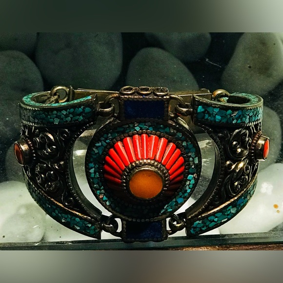 Huge bracelet with 7 different precious gemstones all AAA Quality. - Picture 2 of 3